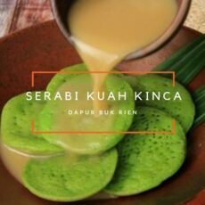 kue tradisional serabi dengan kuah kinca gula merah di kota bekasi